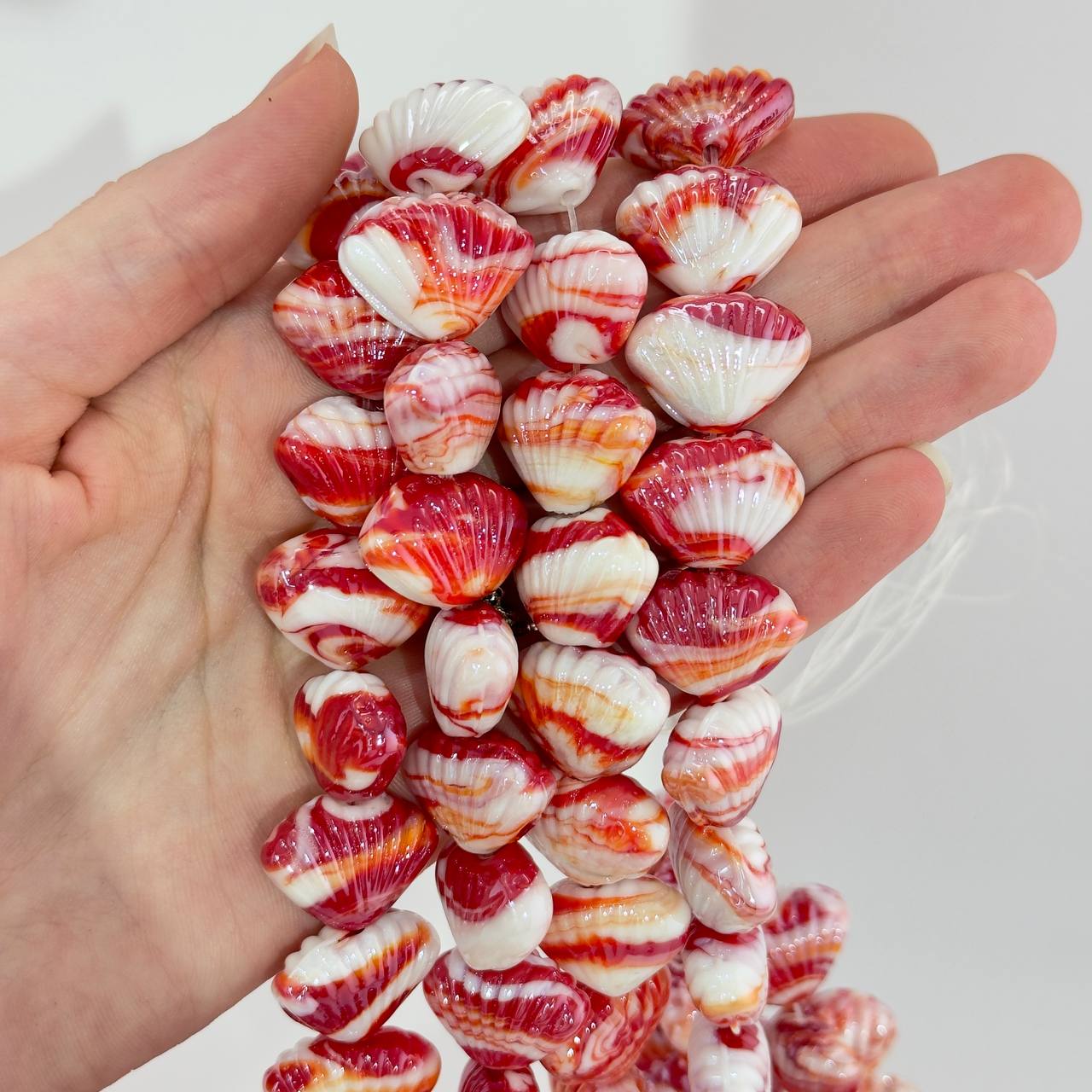 Бусины стеклянные форма ракушки размер 15*21мм