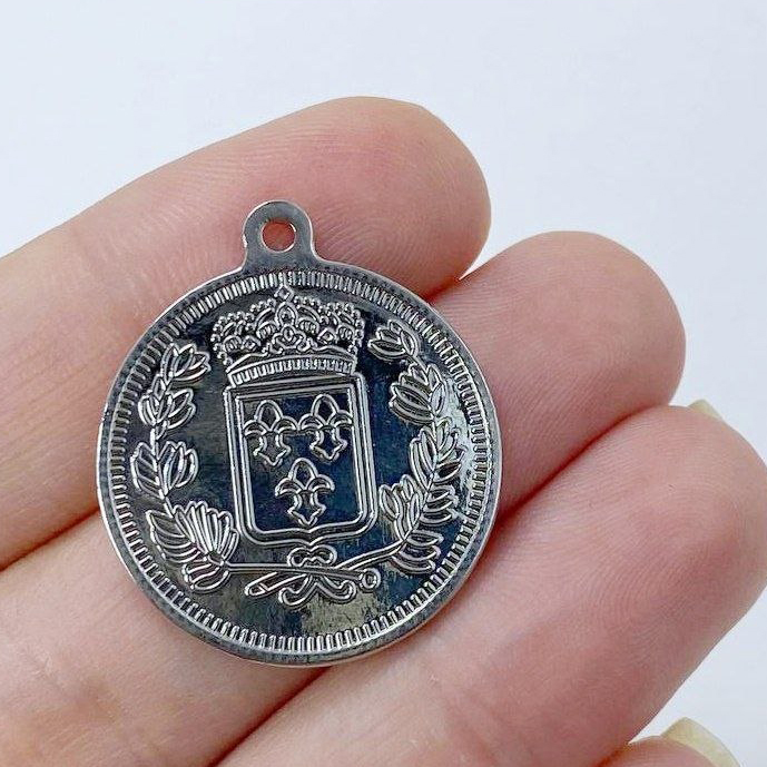 Подвеска монета цвет серебро размер 25мм